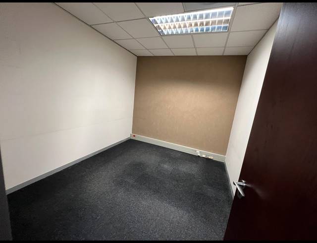 120M² OFFICE FOR SALE IN UMHLANGA RIDGE